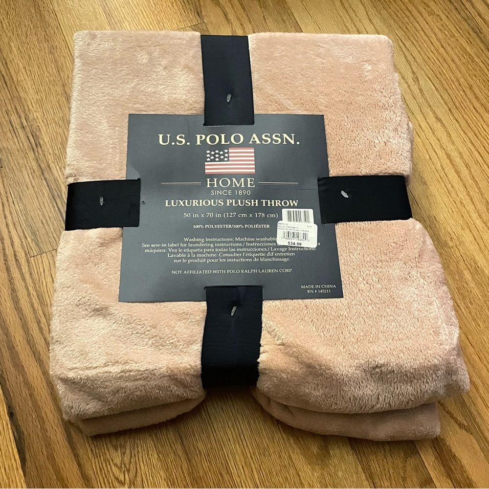 US Polo Assn. Luxurious Plush Throw Blanket Light Pink
